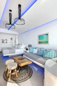 Secret Legend Suites, Fable