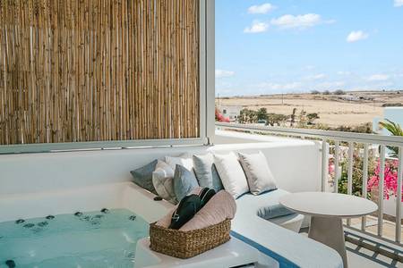 Mr & Mrs White Paros Suites & More, Wohnbeispiel
