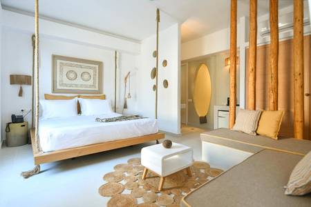 Mythis Paros, Junior-Suite