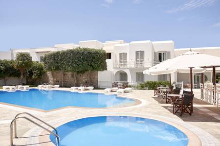 Polos Paros, Pool/Poolbereich