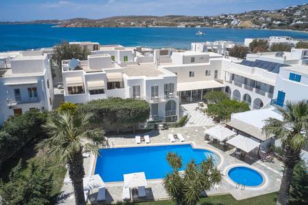 Polos Paros, Resort/Hotelanlage