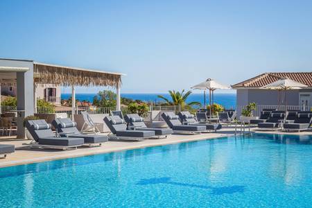 Astra Village Hotel & Spa, Pool/Poolbereich