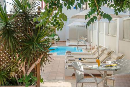 Aeolis Boutique Hotel, Pool/Poolbereich