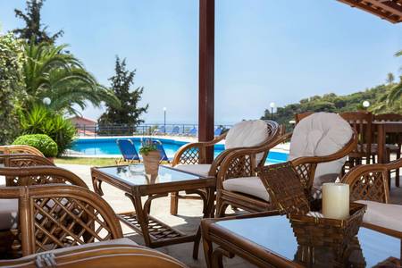 Stafylos Suites, Restaurant/Gastronomie
