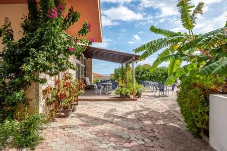 Hotel Skentos, Resort/Hotelanlage