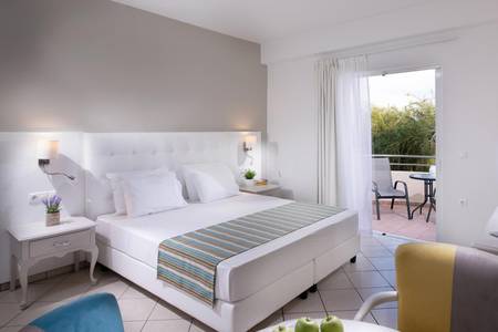 Dore Hotel, Standard