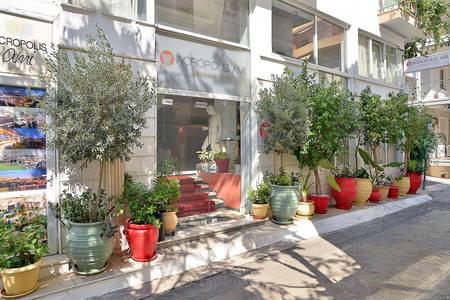 Acropolis Ami Boutique Hotel, Hauseingang und Außenbereich des Hotels mit gepflegter Gestaltung und einladendem Charakter.