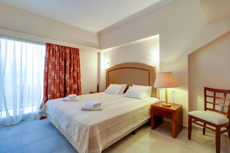 Calamos Beach Family Club Hotel, Wohnbeispiel