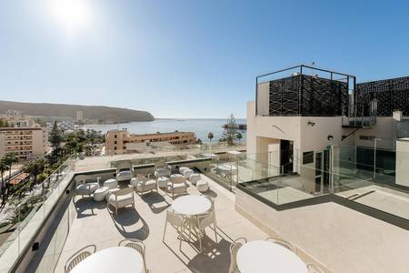 Hotel Reveron Plaza, Resort/Hotelanlage