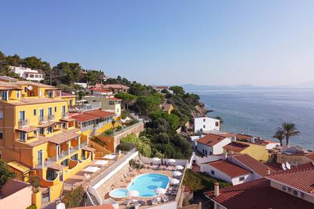 Lu Hotel Maladroxia, Resort/Hotelanlage