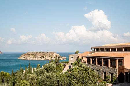 Phaea Blue, Resort/Hotelanlage