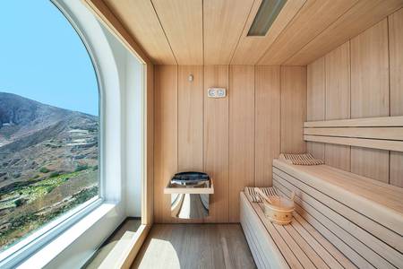 Skyfall Luxury Suites, Spa/Wellness