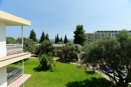 Palmariva Beach Hotel, Family