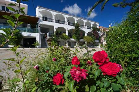 Athina Hotel Kefalonia, Resort/Hotelanlage