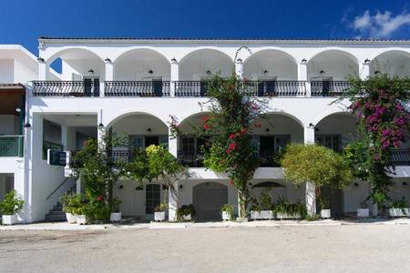 Athina Hotel Kefalonia, Resort/Hotelanlage