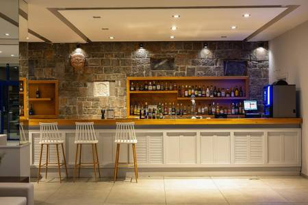 Ariadne Beach, Restaurant/Gastronomie