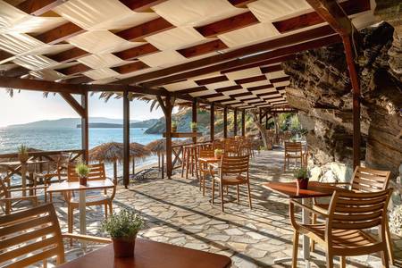 Aneroussa Beach Hotel, Restaurant/Gastronomie