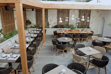 Opal Paros, Restaurant/Gastronomie