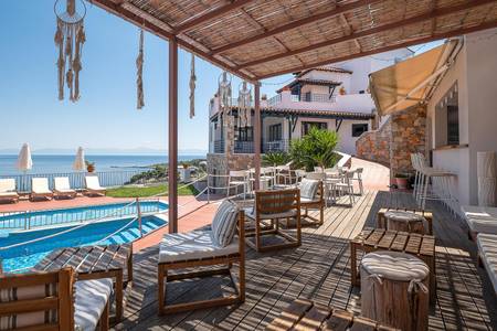 Atrium of Alonissos, Restaurant/Gastronomie