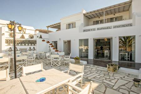 Porto Raphael Residences & Suites, Restaurant/Gastronomie