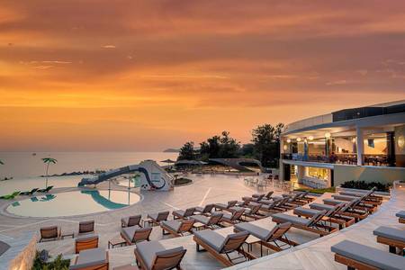 Alexandra Elegance Bridging Generations, Pool/Poolbereich