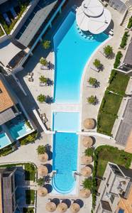 Crystal Waters, Pool/Poolbereich