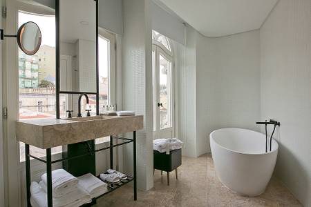 1908 Lisboa Hotel, The King Room