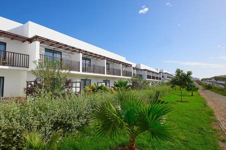 Meliá Laguna Beach, Resort/Hotelanlage