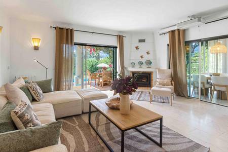 Casa Stefan, öffentliche Bereiche Casa Stefan, öffentliche Bereiche