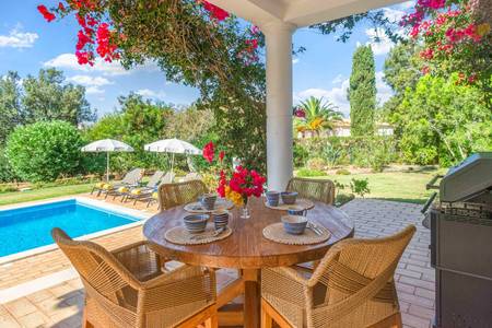 Casa Stefan, öffentliche Bereiche Casa Stefan, öffentliche Bereiche