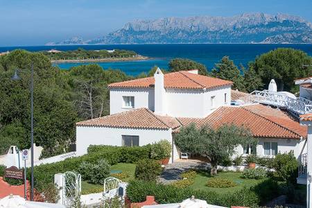 The Pelican Beach Resort & Spa, Resort/Hotelanlage