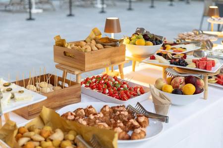 Executive Evolution Hotel, Restaurant/Gastronomie