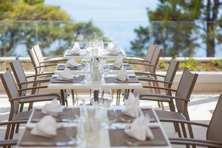 Bluesun Hotel Berulia, Restaurant/Gastronomie