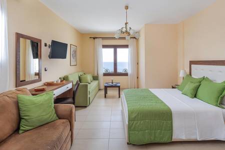 Costa Smeralda, Junior-Suite