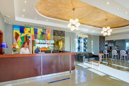 Ionian Theoxenia, öffentliche Bereiche