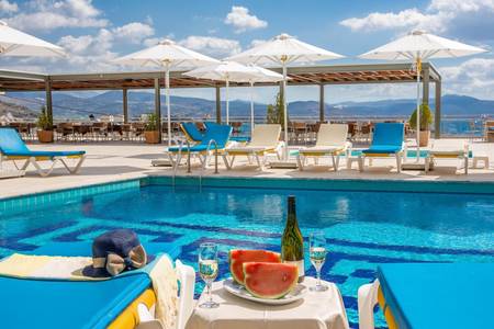 Hotel John & George, Pool/Poolbereich Hotel John & George, Pool/Poolbereich