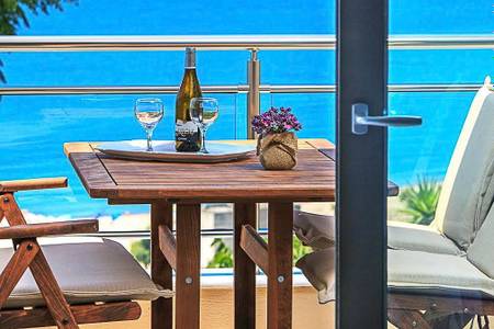 Aphrodite of Thassos, Wohnbeispiel Aphrodite of Thassos, Wohnbeispiel