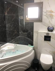 Aphrodite of Thassos, Wohnbeispiel Aphrodite of Thassos, Wohnbeispiel