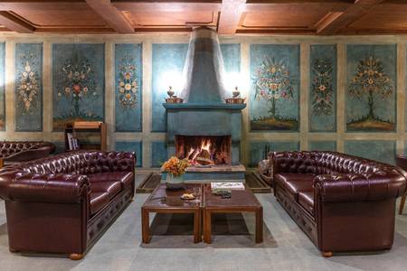 Amalia Kalambaka, öffentliche Bereiche Amalia Kalambaka, öffentliche Bereiche