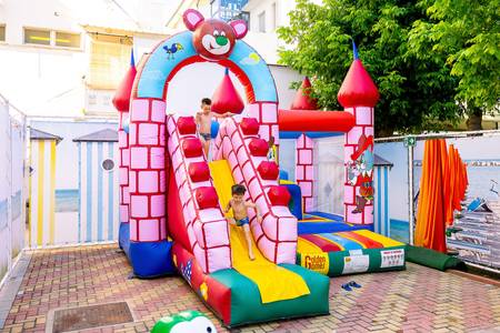 Color Metropolitan Family Hotel, Karte/Lageplan