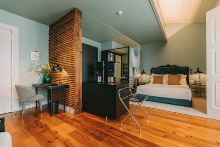 Torel Royal Court, Junior-Suite