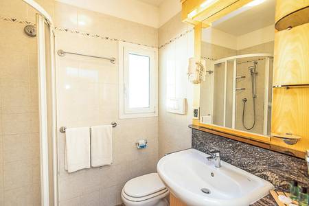 Riva degli Etruschi Resort, Morellino