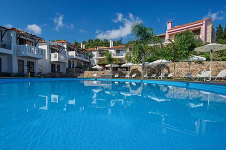 4 Epoches, Pool/Poolbereich