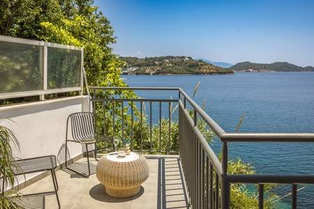 The Rock, Wohnbeispiel The Rock, Wohnbeispiel