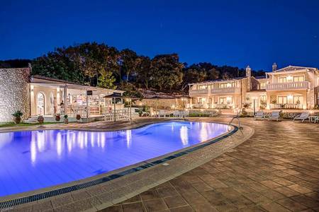 Anemolia Hotel & Stylish Suites, Pool/Poolbereich Anemolia Hotel & Stylish Suites, Pool/Poolbereich