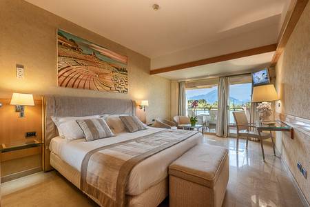 Acacia Resort, Deluxe Acacia Resort, Deluxe