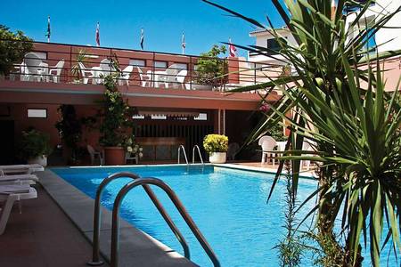 Hotel Meira, Pool und Terrasse