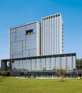 Melia Braga Hotel & Spa, Resort/Hotelanlage