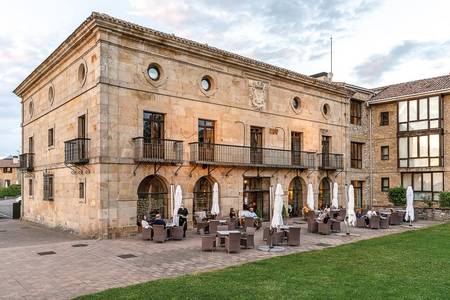 Parador de Argómaniz, Restaurant/Gastronomie