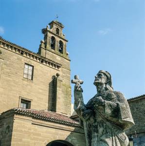 Parador de Santo Domingo Bernardo de Fresneda, Resort/Hotelanlage